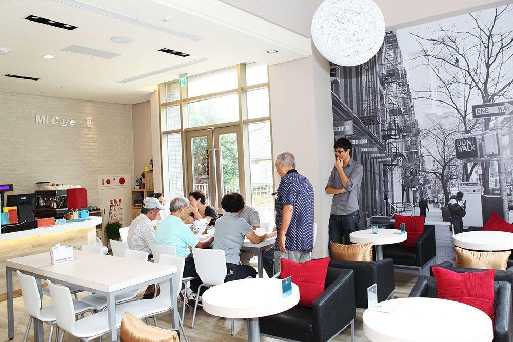 Micasa Hotel Taichung Extérieur photo