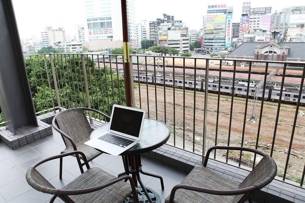 Micasa Hotel Taichung Extérieur photo