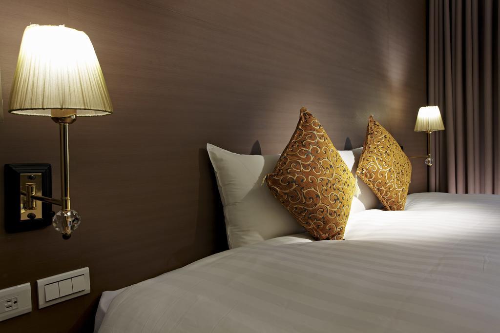 Micasa Hotel Taichung Extérieur photo