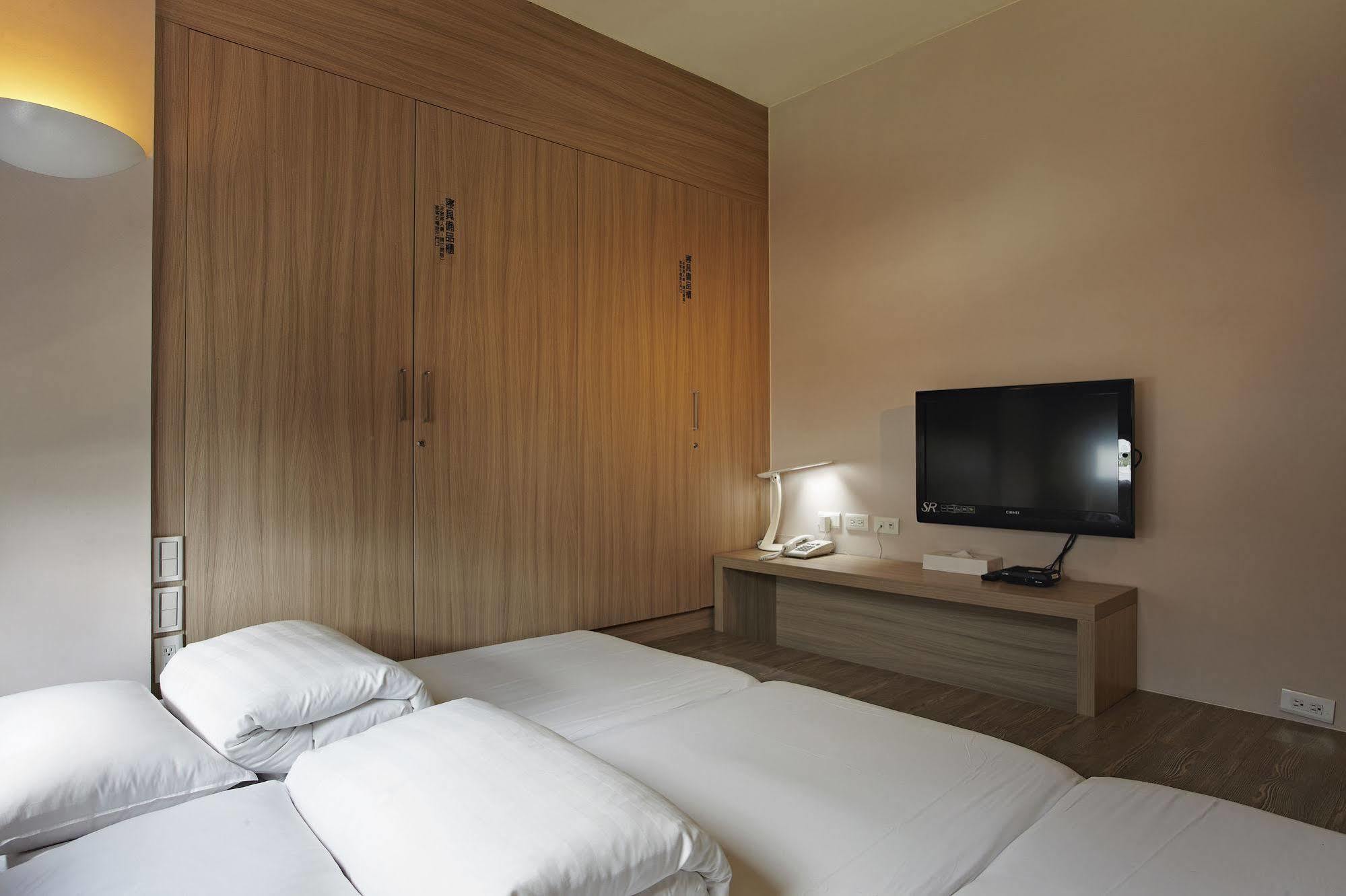Micasa Hotel Taichung Extérieur photo