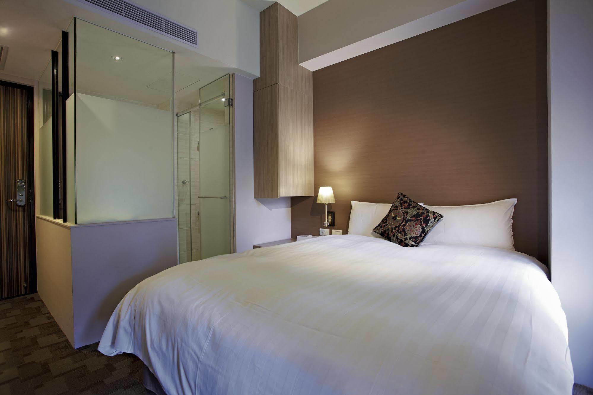 Micasa Hotel Taichung Extérieur photo