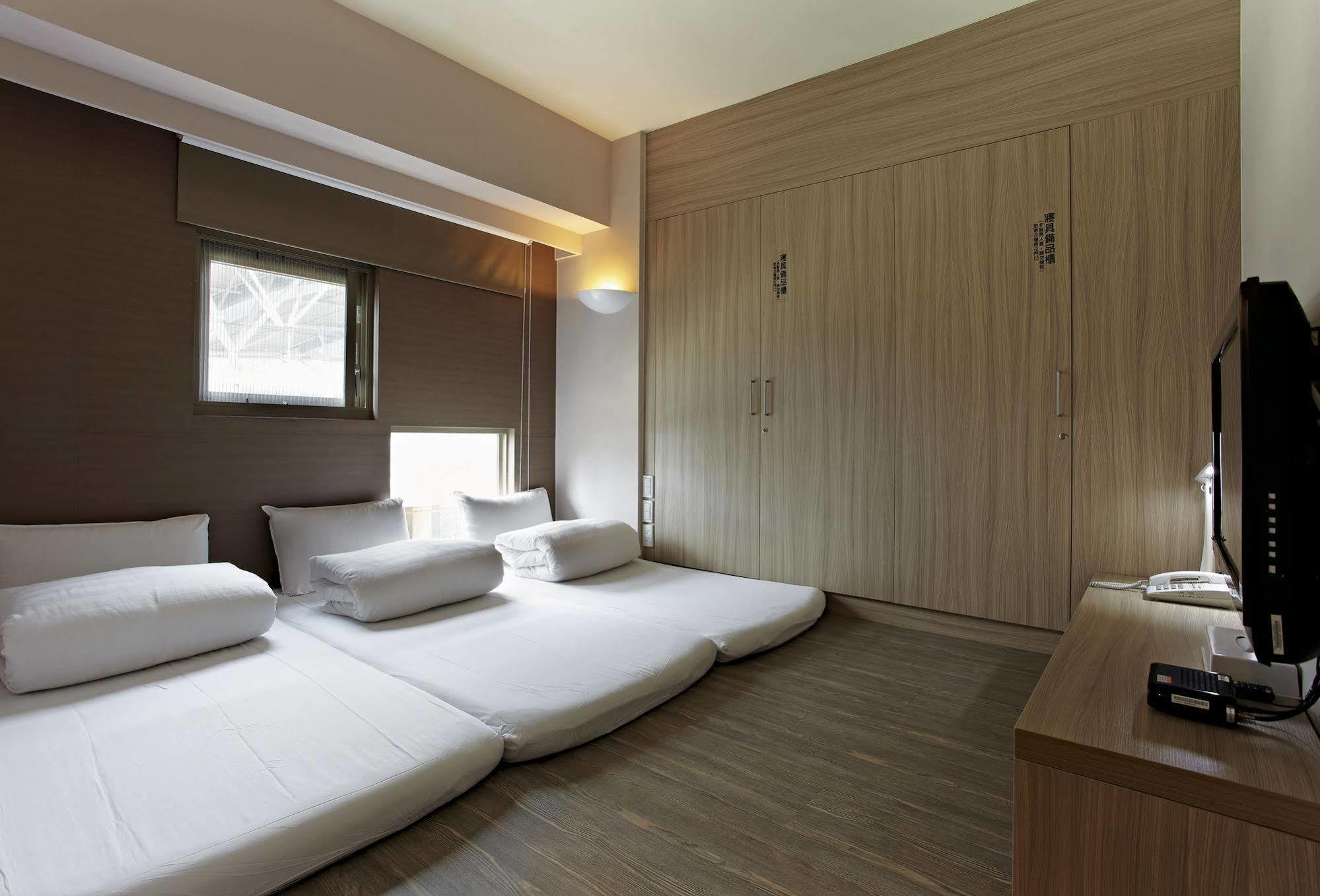 Micasa Hotel Taichung Extérieur photo