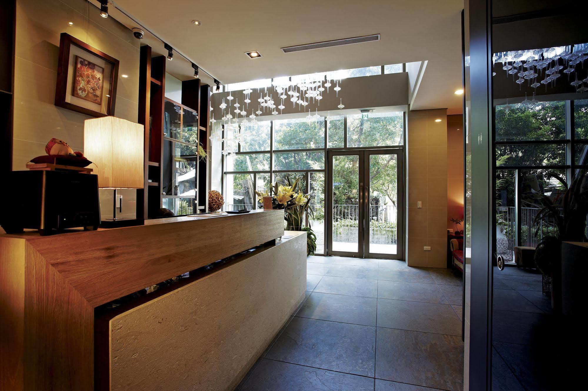 Micasa Hotel Taichung Extérieur photo