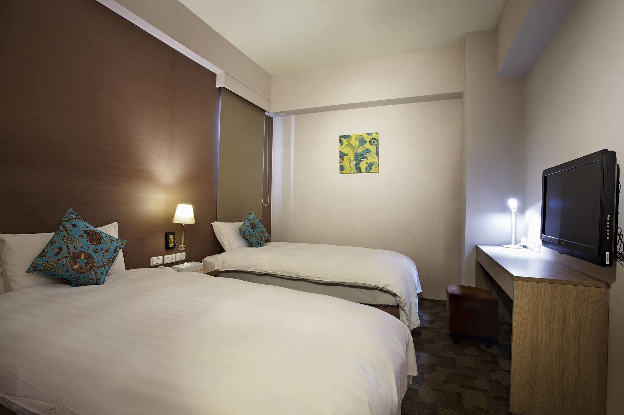 Micasa Hotel Taichung Extérieur photo