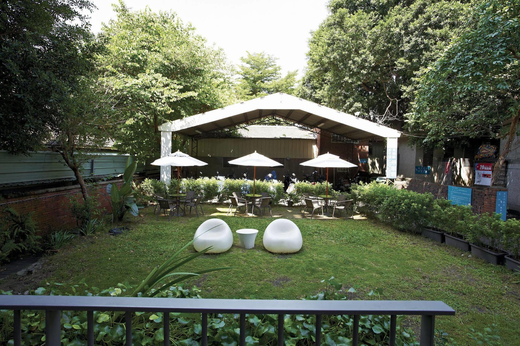 Micasa Hotel Taichung Extérieur photo
